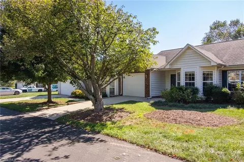 61 Mansfield Cir, Greensboro, NC 27455