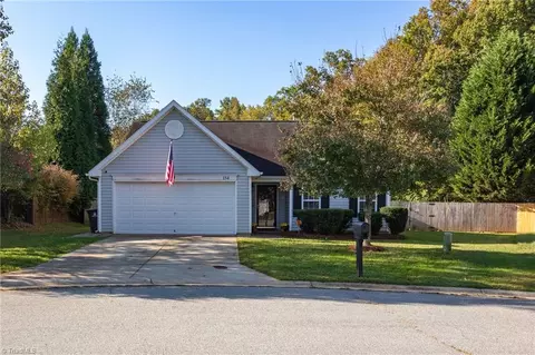 154 Rockbridge Ct, Kernersville, NC 27284