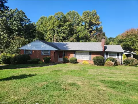 103 Pine St, North Wilkesboro, NC 28659