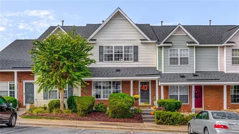 4520 Cross Ridge Ln, Greensboro, NC 27410