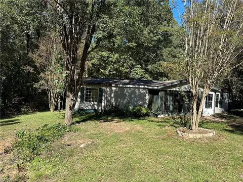167 2nd Ct, Reidsville, NC 27320