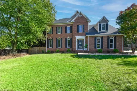 429 Maverick Trail Dr, King, NC 27021