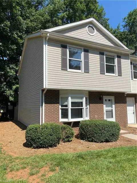 4237 Baylor St, Greensboro, NC 27455