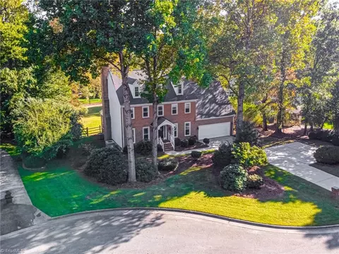 4 Buccaneer Ct, Greensboro, NC 27455
