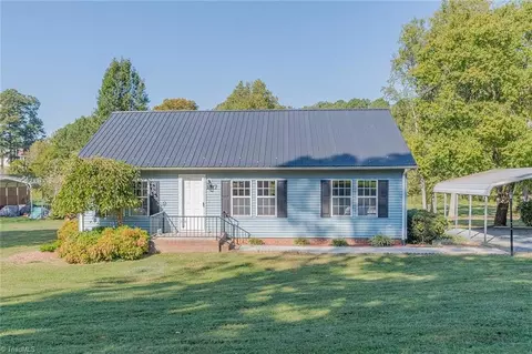 1817 Yorktown Ln, Asheboro, NC 27203
