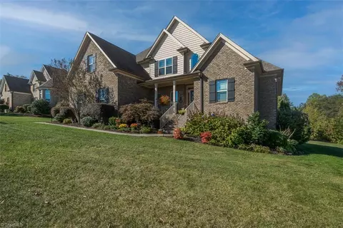 8205 Curraghmore Ct, Stokesdale, NC 27357