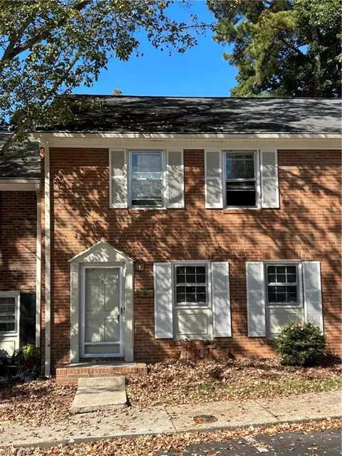 3933 Valley Ct #C, Winston Salem, NC 27106