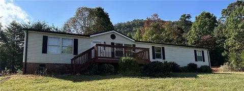 442 Thad Childers Rd, Taylorsville, NC 28681