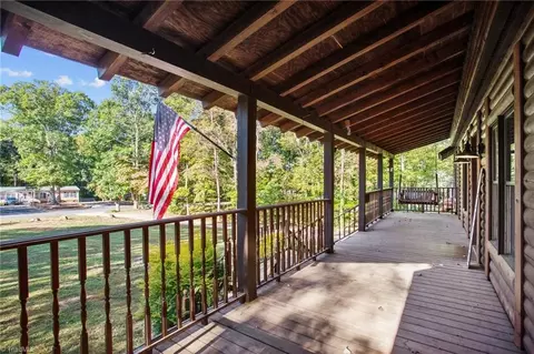 1558 Hunters Woods Dr, Trinity, NC 27370 photo 8