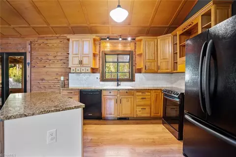 1558 Hunters Woods Dr, Trinity, NC 27370 photo 17