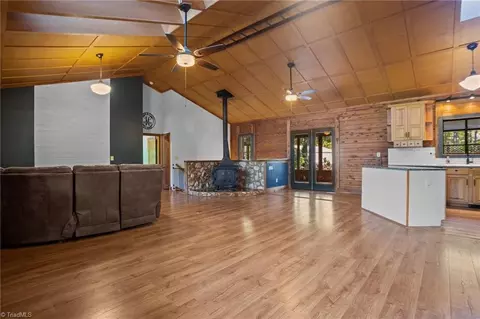 1558 Hunters Woods Dr, Trinity, NC 27370 photo 14