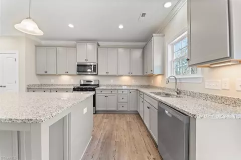 Kitchen - 105 Silver Maple Dr, King, NC 27021 photo 4 of 7