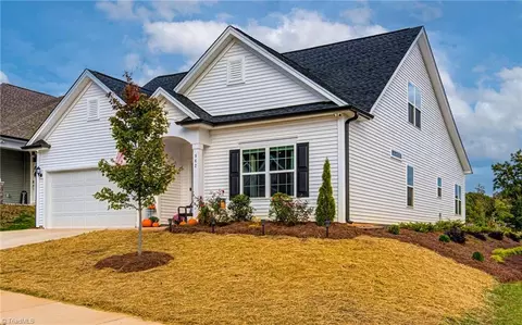 962 Woodview Ridge Trl, Lewisville, NC 27023
