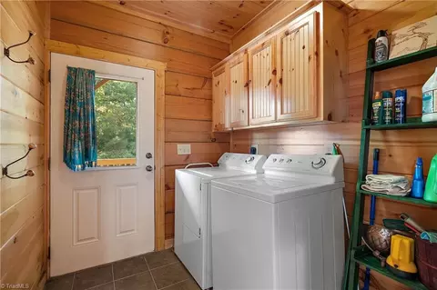 4923 Staghorn Rd, Purlear, NC 28665 photo 43