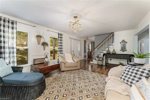 2228 W Lynn Cir, Trinity, NC 27370 photo 5