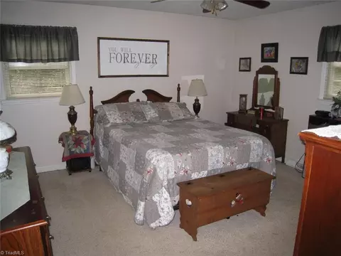 502 White Rd, King, NC 27021 photo 15