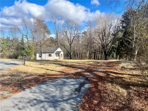 1026 Northside Ct, High Point, NC 27265