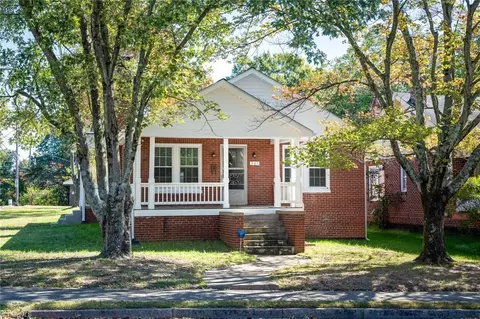 901 Glenwood Ave, Greensboro, NC 27403