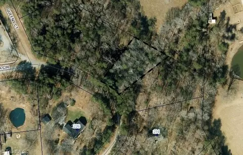 127 Victoria Circle, Madison, NC 27025
