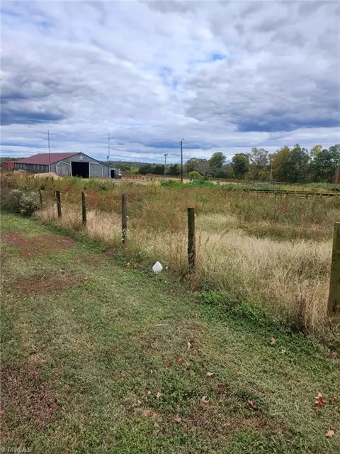 3604 Us Highway 158, Mocksville, NC 27028
