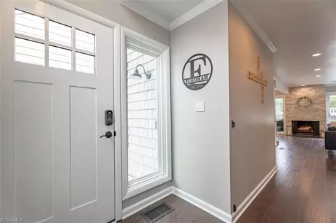 140 Golfview Dr, Advance, NC 27006 photo 2