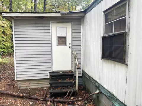 972 Stanton Rd, Trinity, NC 27370 photo 4