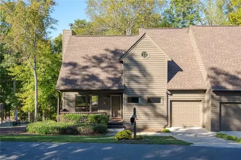 1007 Eastshore Cir, Stokesdale, NC 27357