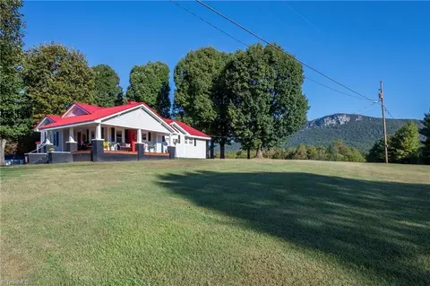 1069 Sizemore Rd, Germanton, NC 27019