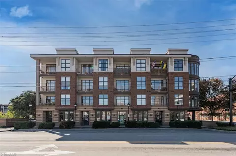 810 4th St W #215, Winston Salem, NC 27101