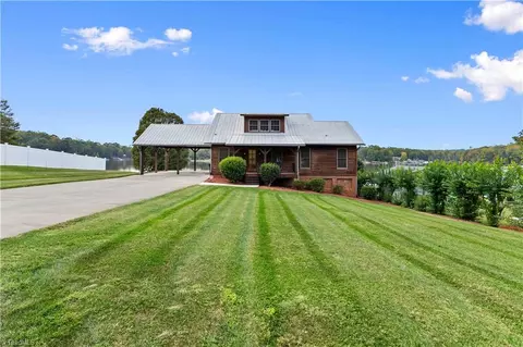 300 Lake Drive 6, Lexington, NC 27292