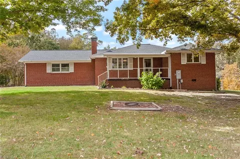 4560 Wallburg High Point Rd, High Point, NC 27265