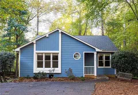 172 Carrisbrooke Ln, Winston Salem, NC 27104