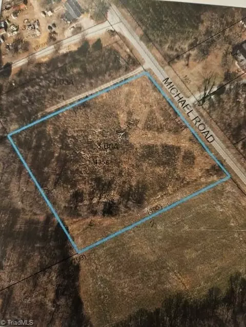 425 Michael Rd, Lexington, NC 27295