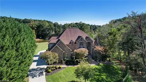 6806 Polo Farms Dr, Summerfield, NC 27358