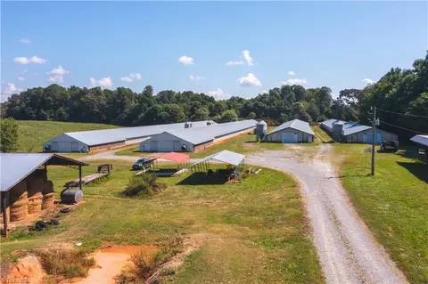 940 Buck Fork Rd, Dobson, NC 27017 photo 3