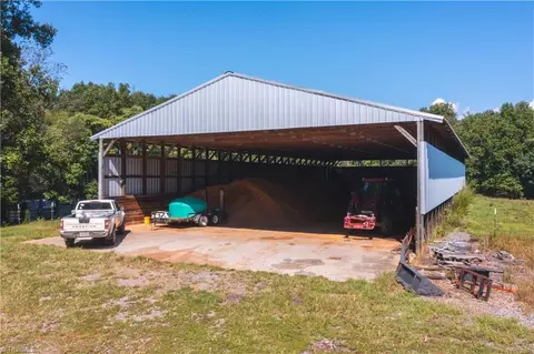 940 Buck Fork Rd, Dobson, NC 27017 photo 2