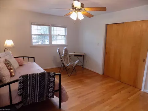 1023 Cantering Rd, High Point, NC 27262 photo 18