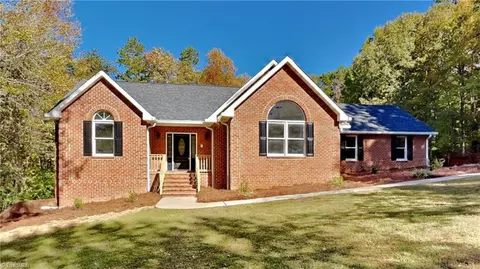 160 Kert Dr, Lexington, NC 27292