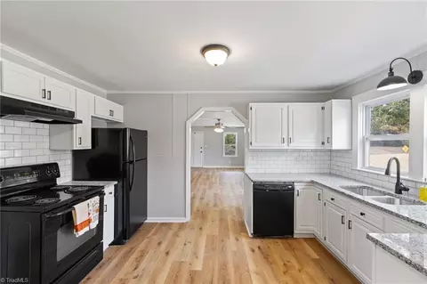 10124 Archdale Rd, Trinity, NC 27370 photo 9