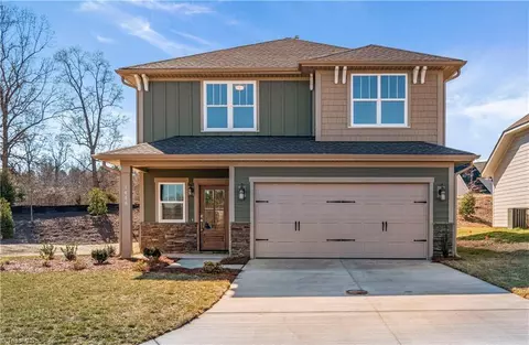 1656 Ashmead Ln, Clemmons, NC 27012