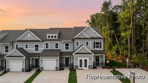 4 Naima Ln #21, Greensboro, NC 27455