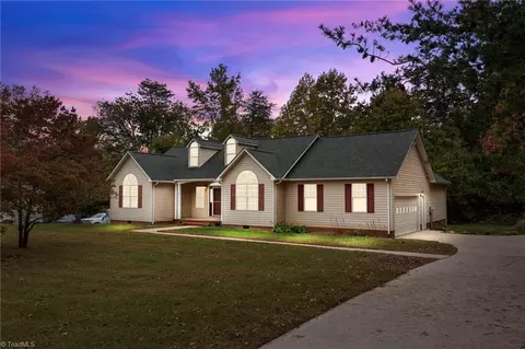215 Hummingbird Cir, Salisbury, NC 28146