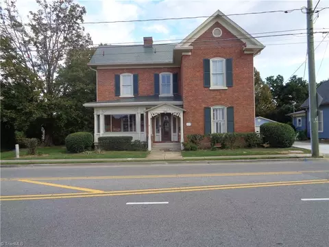 225 Main St S, Kernersville, NC 27284