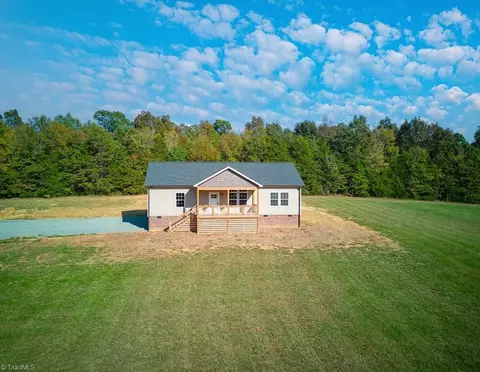6443 Troy Caveness Rd, Ramseur, NC 27316