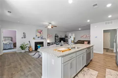 7047 Quarter Horse Dr, Trinity, NC 27370 photo 15