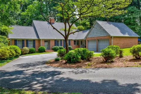 1431 Arrowood Ct, Winston Salem, NC 27104