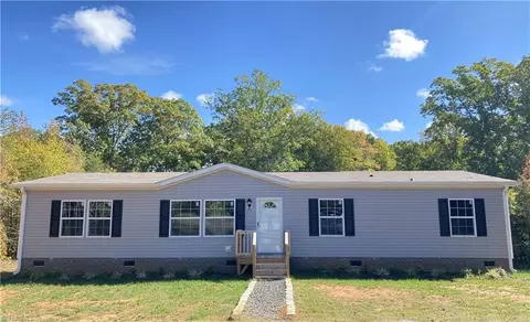231 Lindseys Dr, Ruffin, NC 27326