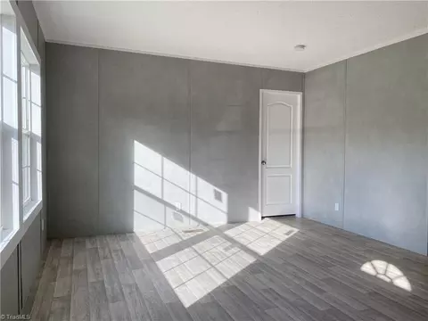 231 Lindseys Dr, Ruffin, NC 27326 photo 2