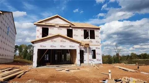 642 Mallards Down Ln, Kernersville, NC 27284