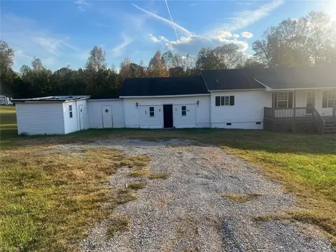 1662 Slade Rd, Blanch, NC 27212